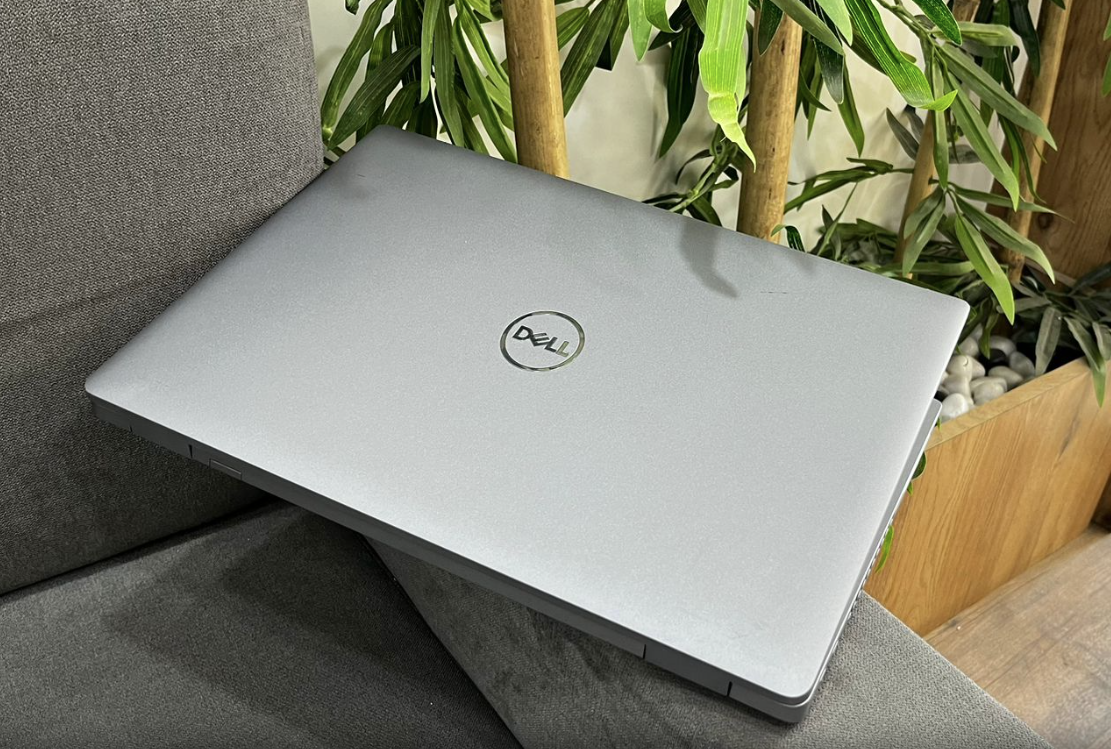 Dell Precision 15 3551 | i7-10850H | 15.6"  16 GB DDR4 RAM 512 GB SSD M. PCle/NVMe